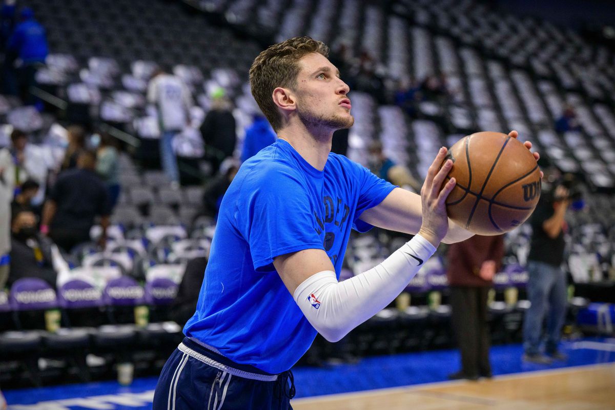 NBA: Oklahoma City Thunder at Dallas Mavericks